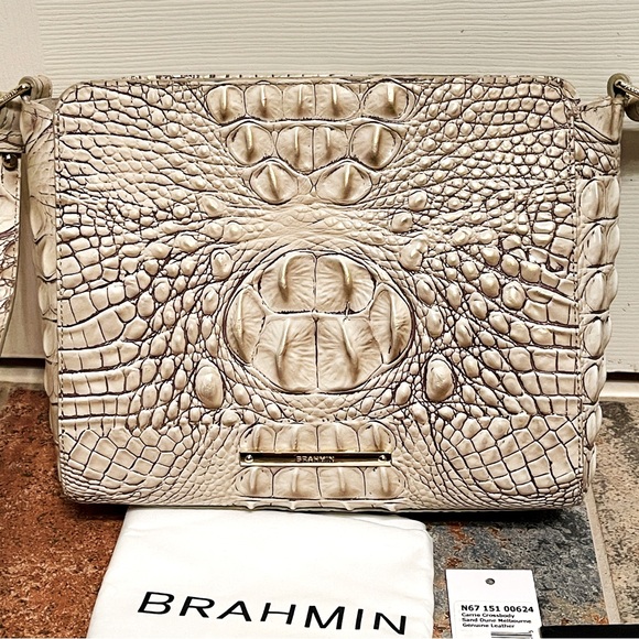 🐩Wonderful Brahmin Carrie Sand Dune Melbourne Croc Embossed Leather Crossbody! - Picture 1 of 16